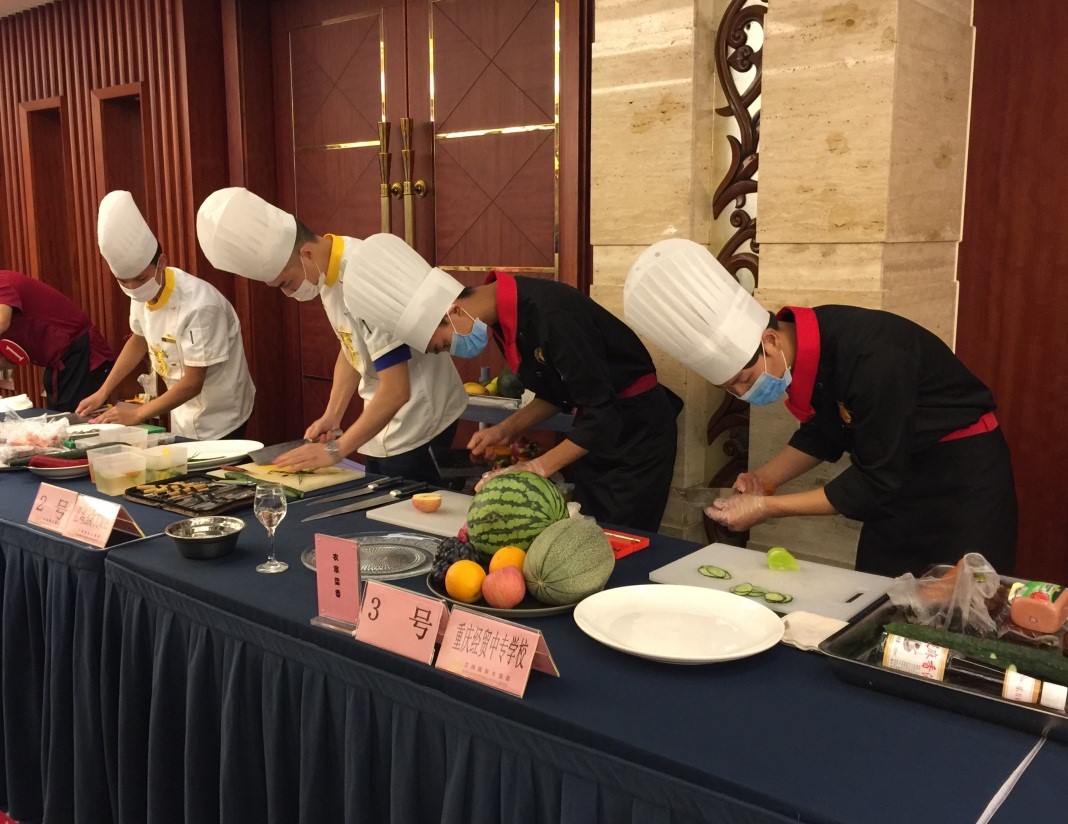 我校烹饪专业参加永川区旅游服务技能大赛 取得好成绩